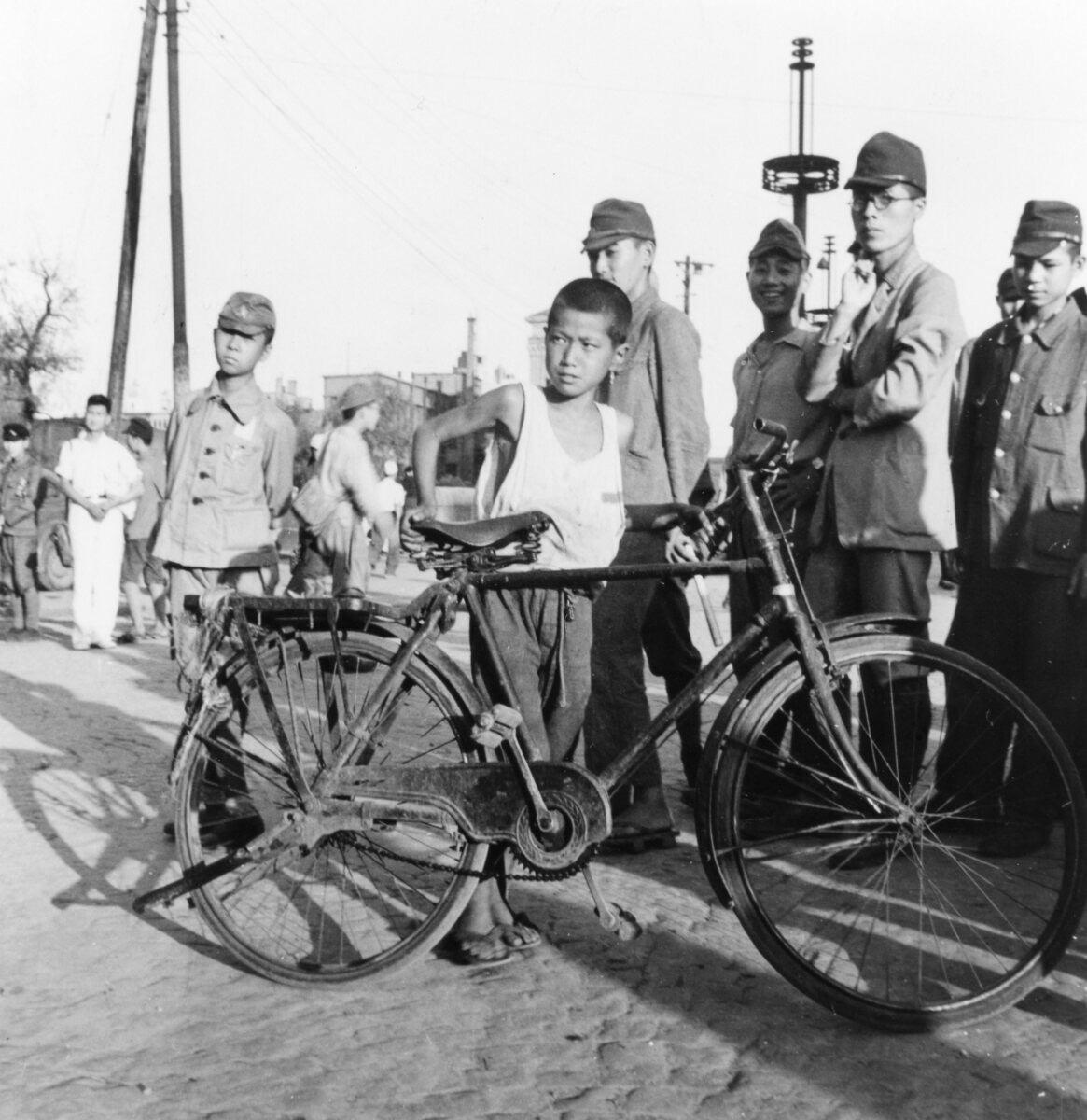 東京の街角 白黒写真